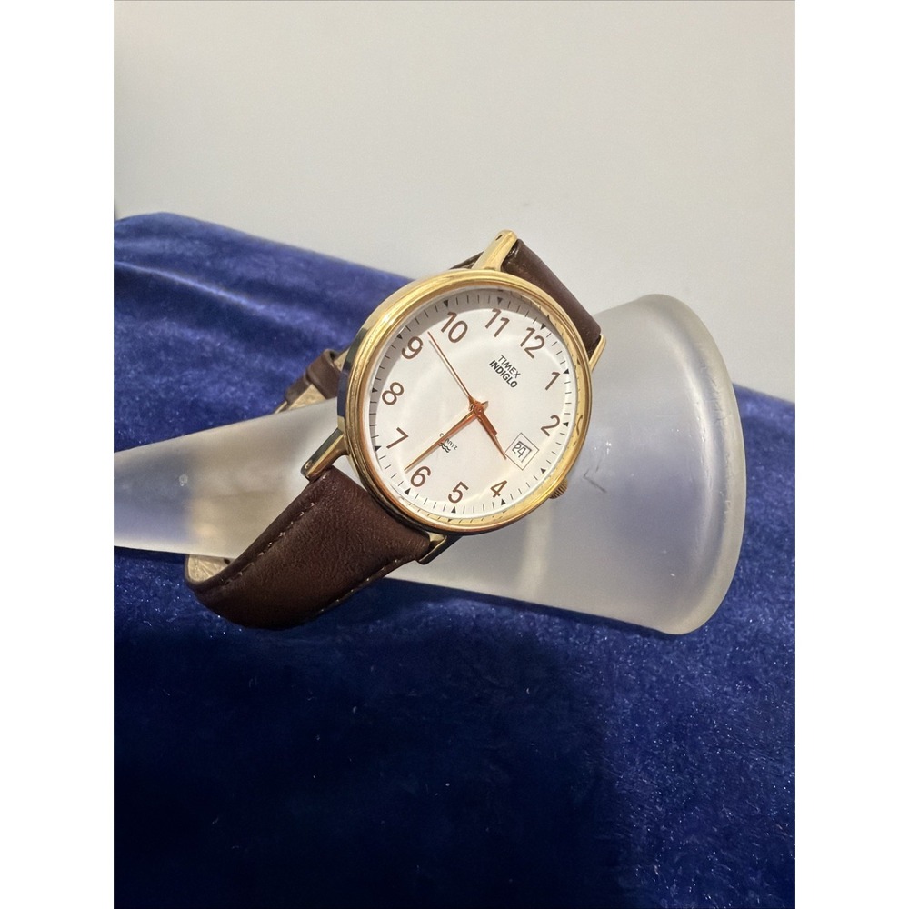 TIMEX indiglo wr 30m 2016 Brown Leather Strap Read